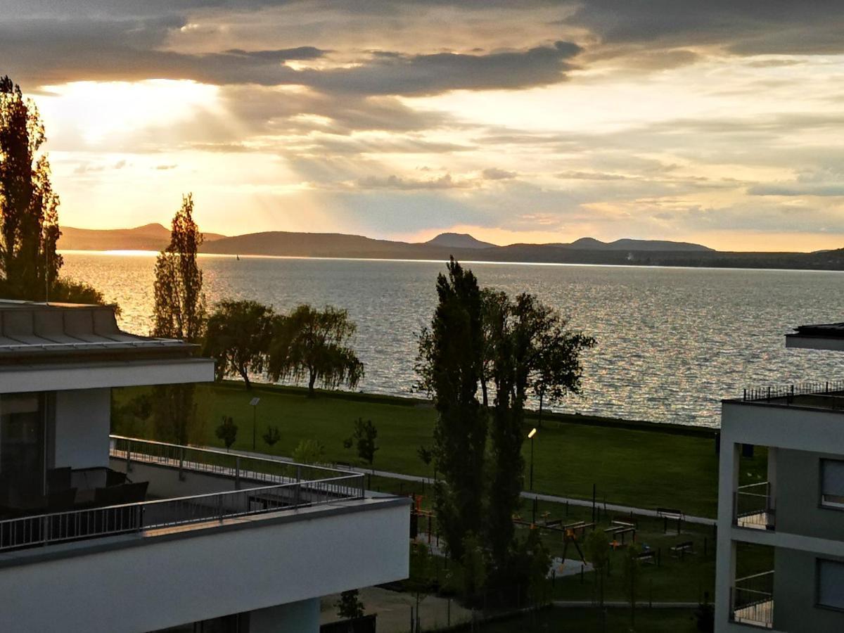 Silver Gray Appartment Balatonlelle Zewnętrze zdjęcie