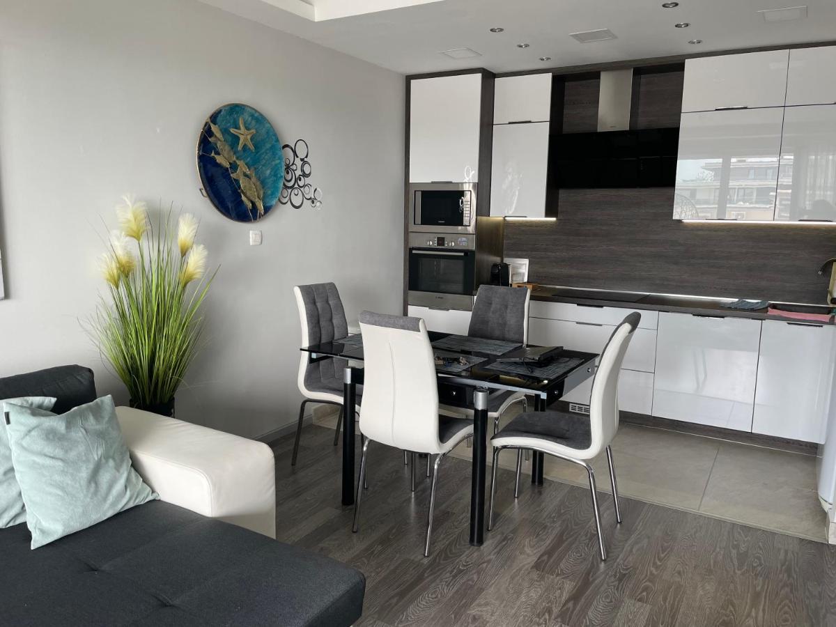 Silver Gray Appartment Balatonlelle Zewnętrze zdjęcie
