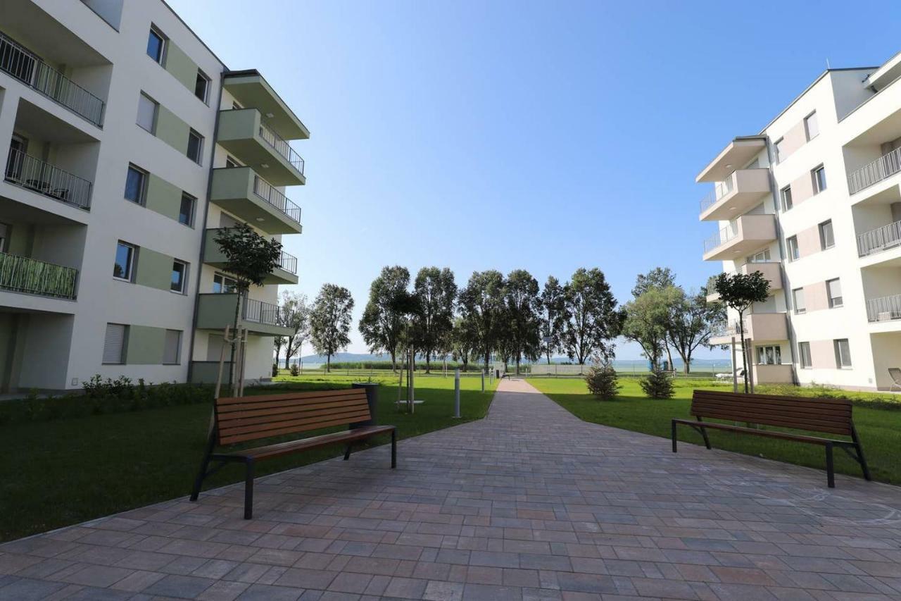 Silver Gray Appartment Balatonlelle Zewnętrze zdjęcie