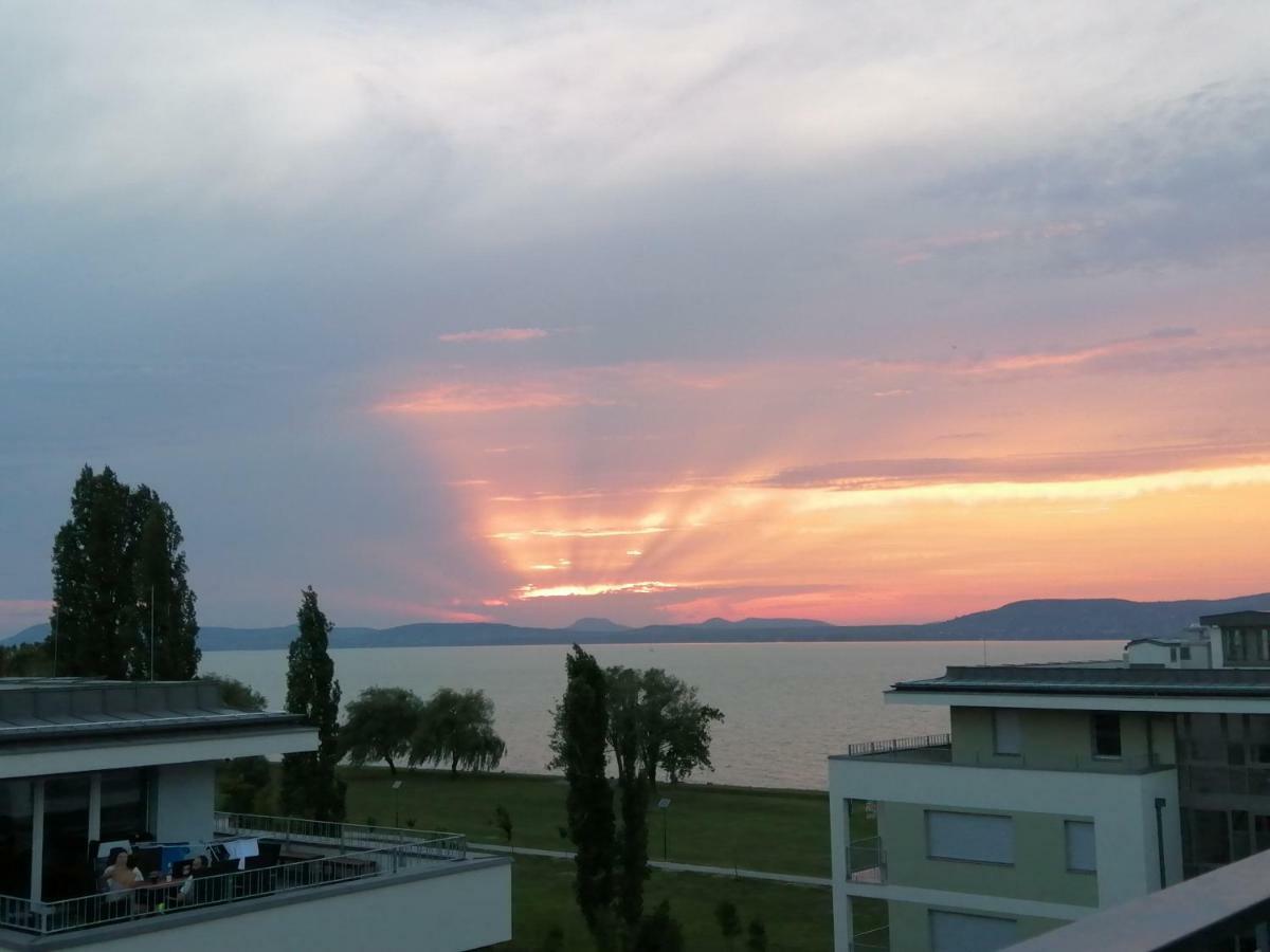 Silver Gray Appartment Balatonlelle Zewnętrze zdjęcie